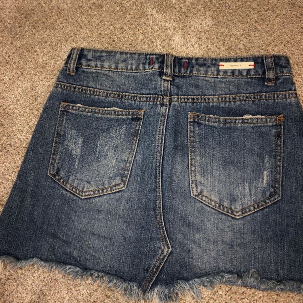 Signature 8 Jean skirt